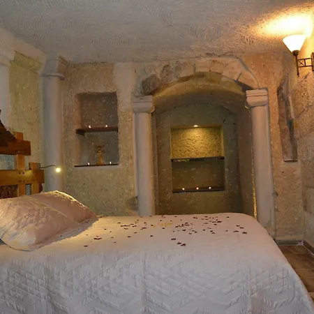 Kayhan Cave * Ürgüp