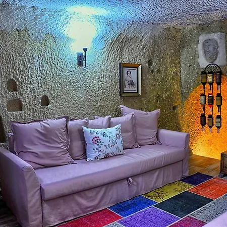 Kayhan Cave