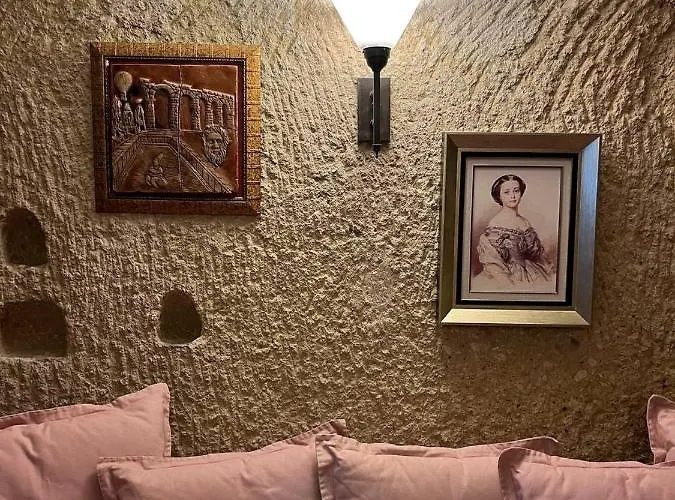 Kayhan Cave * أوروغوبْ